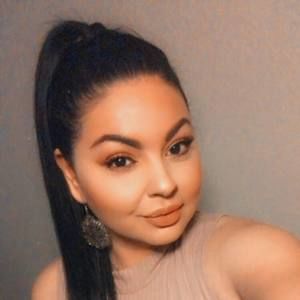 Meet your Posher, Daniela